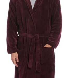 Fleece Perry Ellis bathrobe